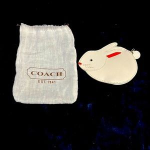 ⭐️NWT rare Coach bunny coin purse